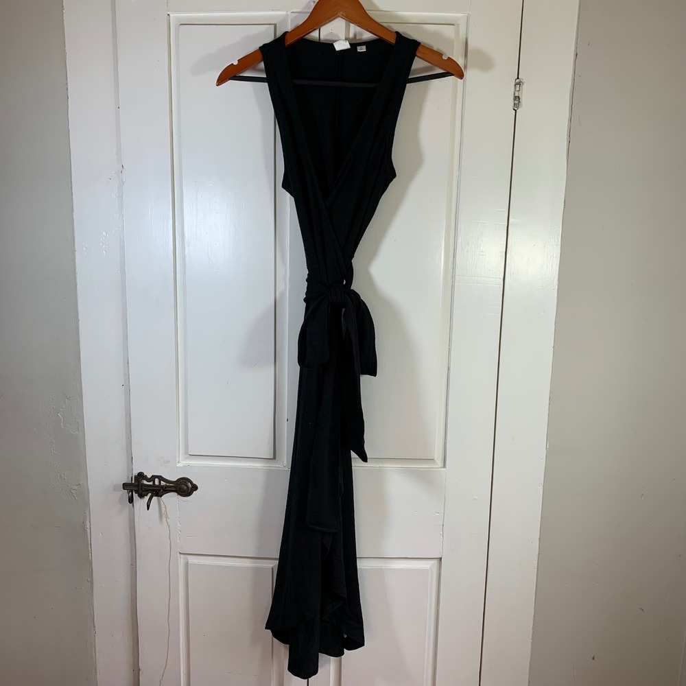 GAP Black Sleeveless Wrap Dress Tie Waist Midi V Neck Women's XS‎